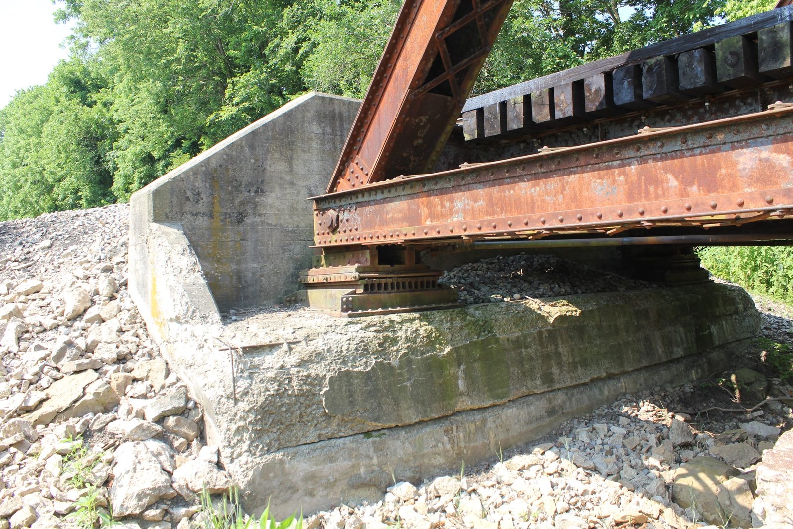 South abutment